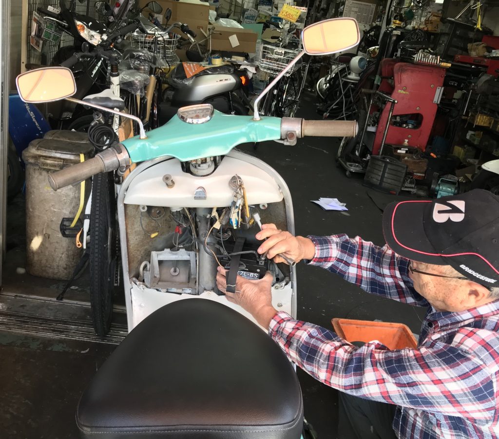 ラビット ヘッドライトレンズセット h4バルブ | 伊藤自動車工業